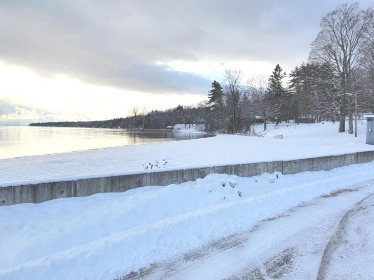 Вилла Tranquility And Views Keeseville Экстерьер фото